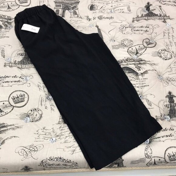 Maison Jules Solid Wide-Leg Tie-Front Capri Pants - Picture 4 of 4